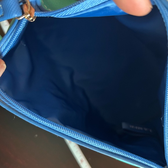 New La Mer Turquoise & Blue Zip Top Makeup Bag DOPP kit + micropeel samples - Picture 3 of 3